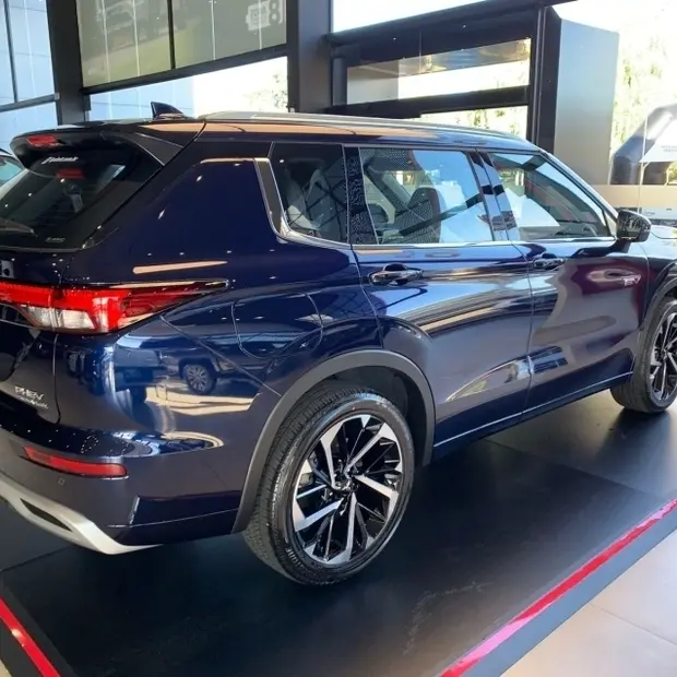 Mitsubishi OUTLANDER 2.4 PHEV SIGNATURE S-AWC DHT