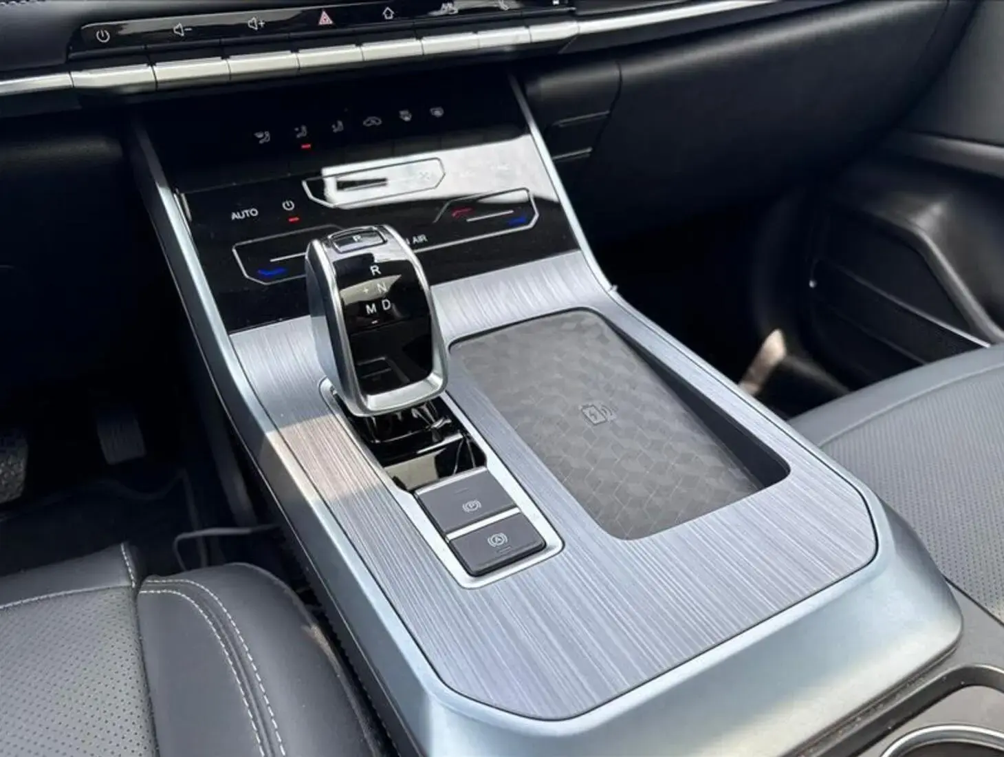 galeria TIGGO 5X PRO