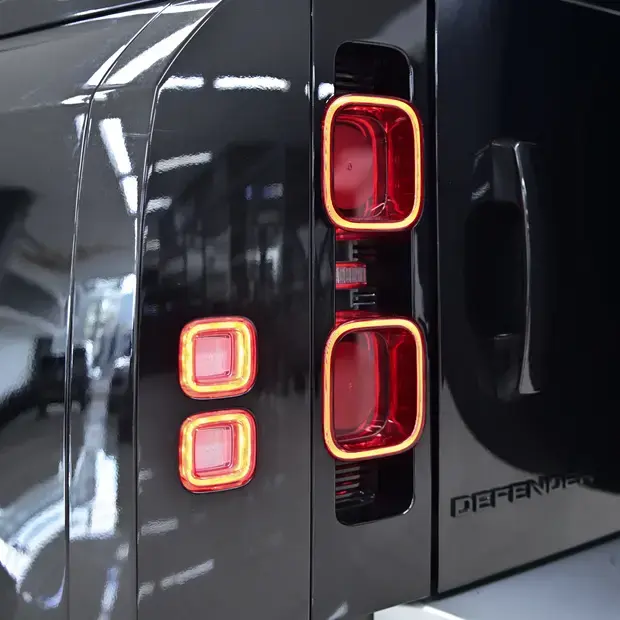 Land Rover Defender 90 S 3.0 Turbodiesel (Aut.) (Híb.)