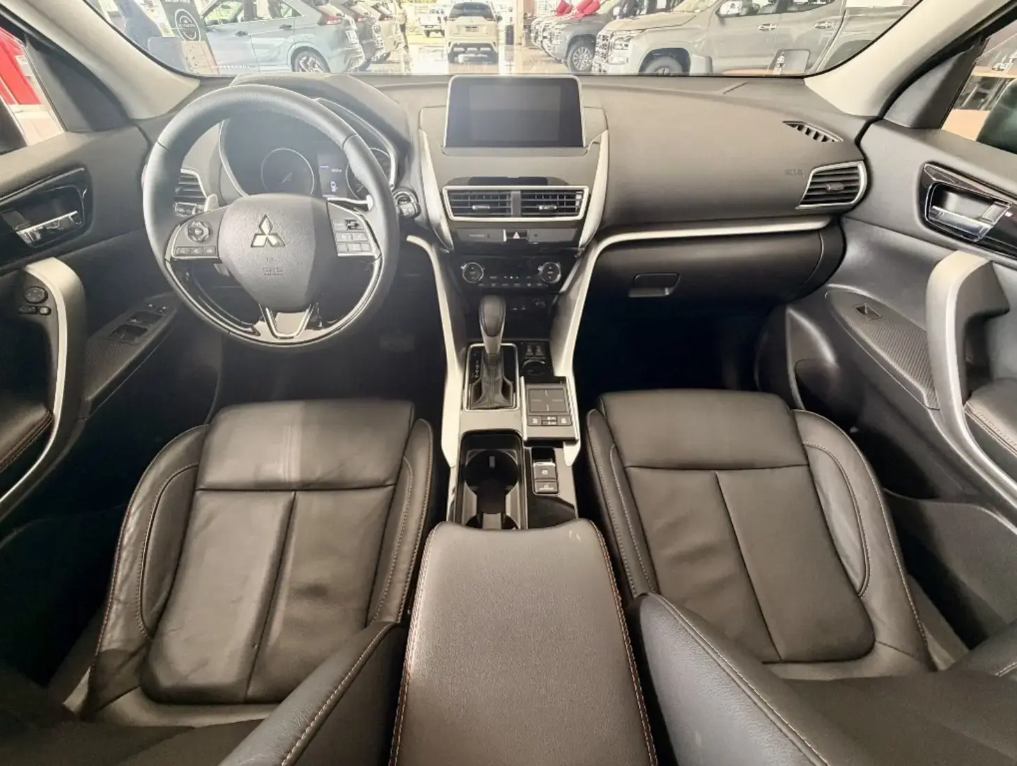 galeria ECLIPSE CROSS