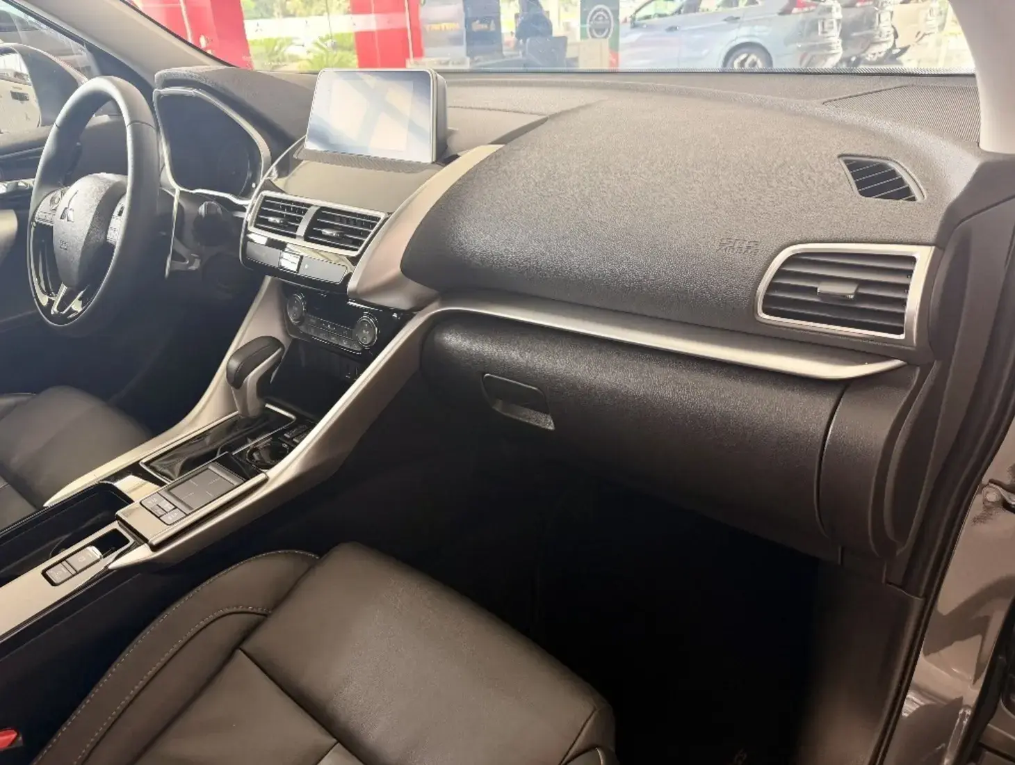 galeria ECLIPSE CROSS