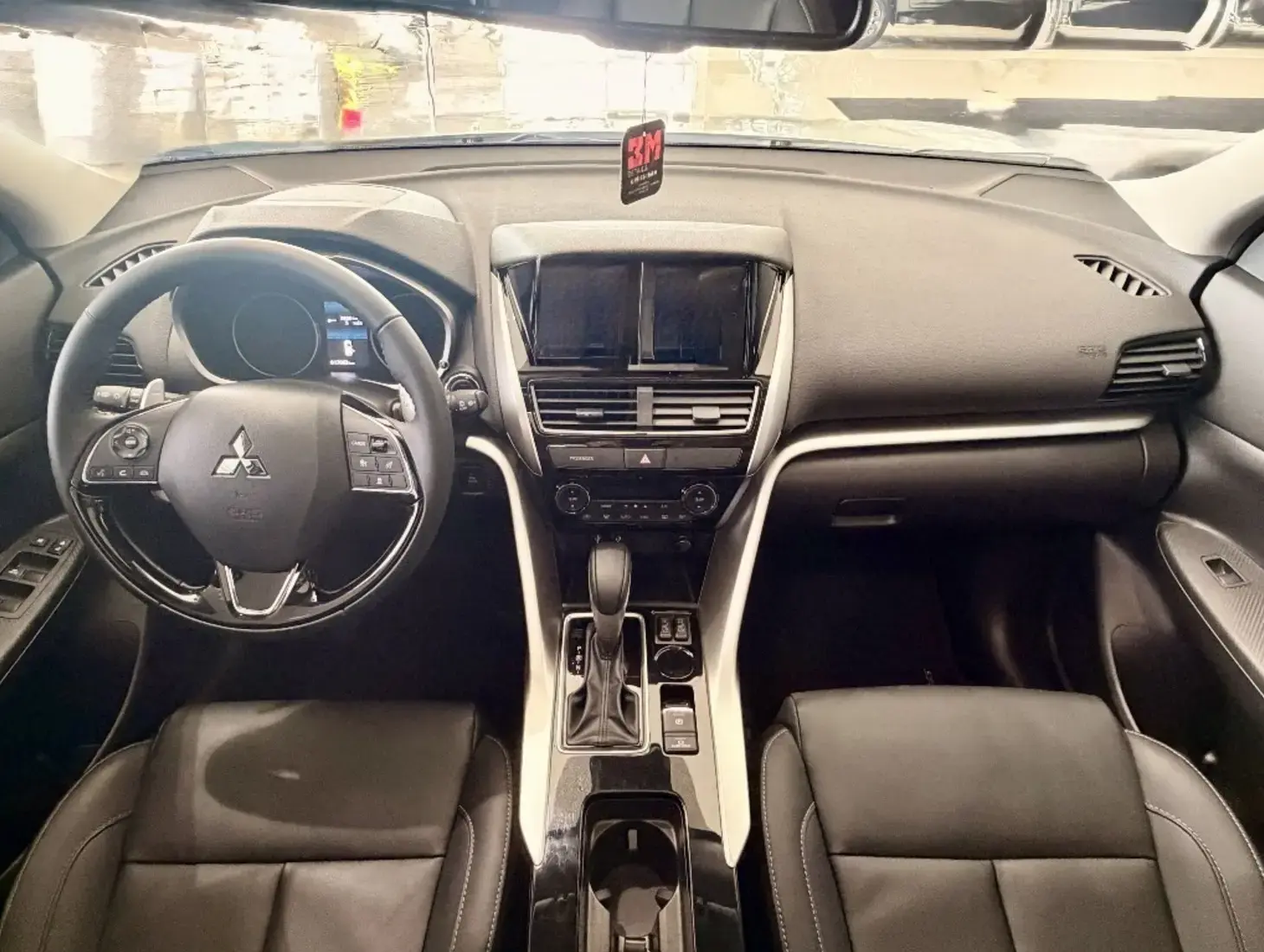 galeria ECLIPSE CROSS