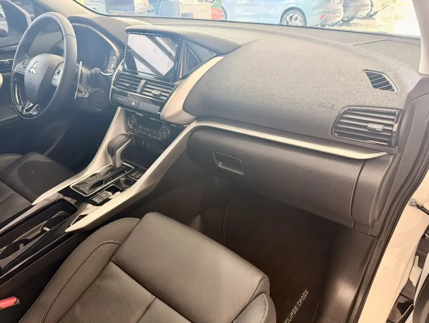 galeria ECLIPSE CROSS