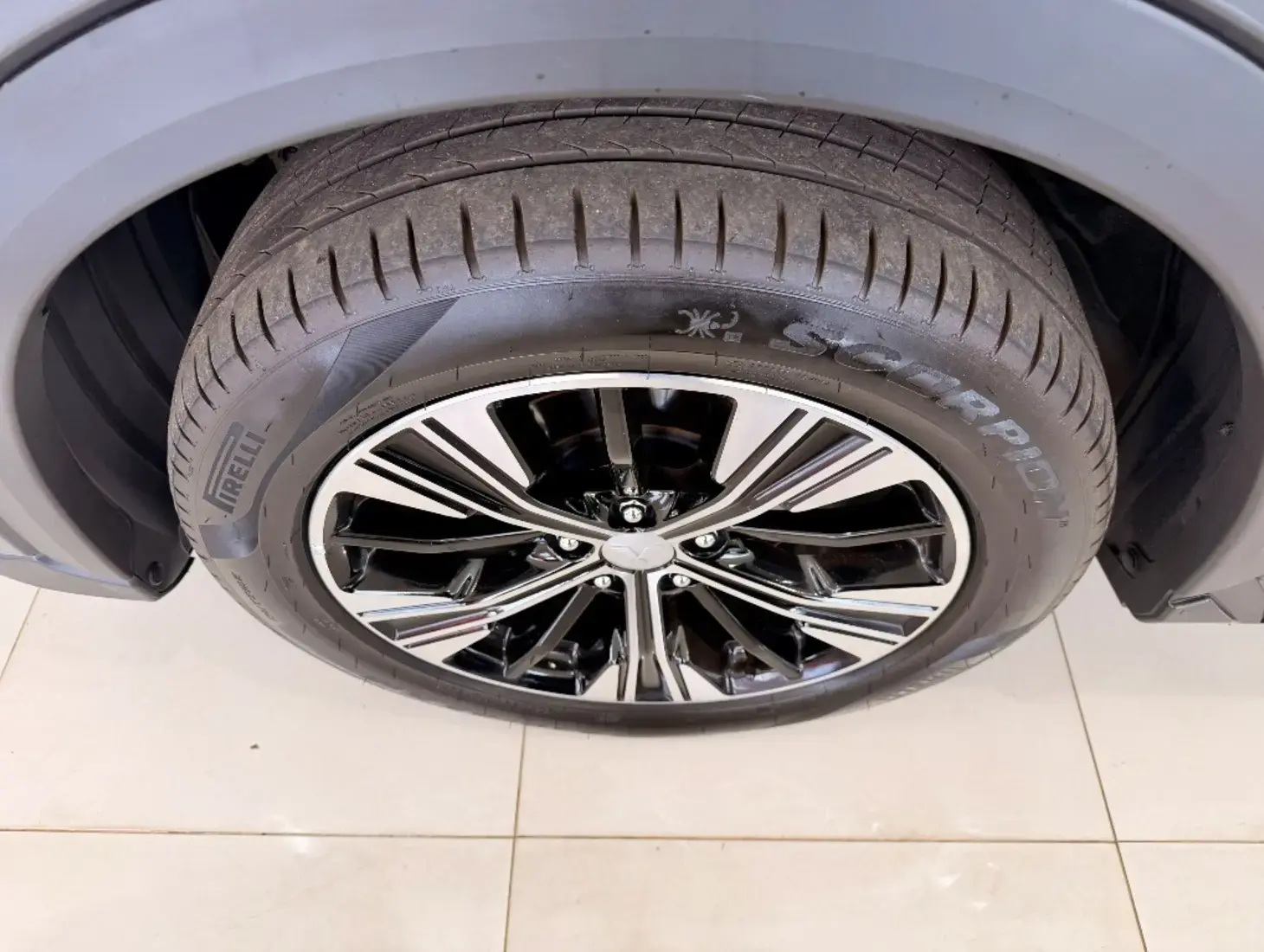 galeria ECLIPSE CROSS