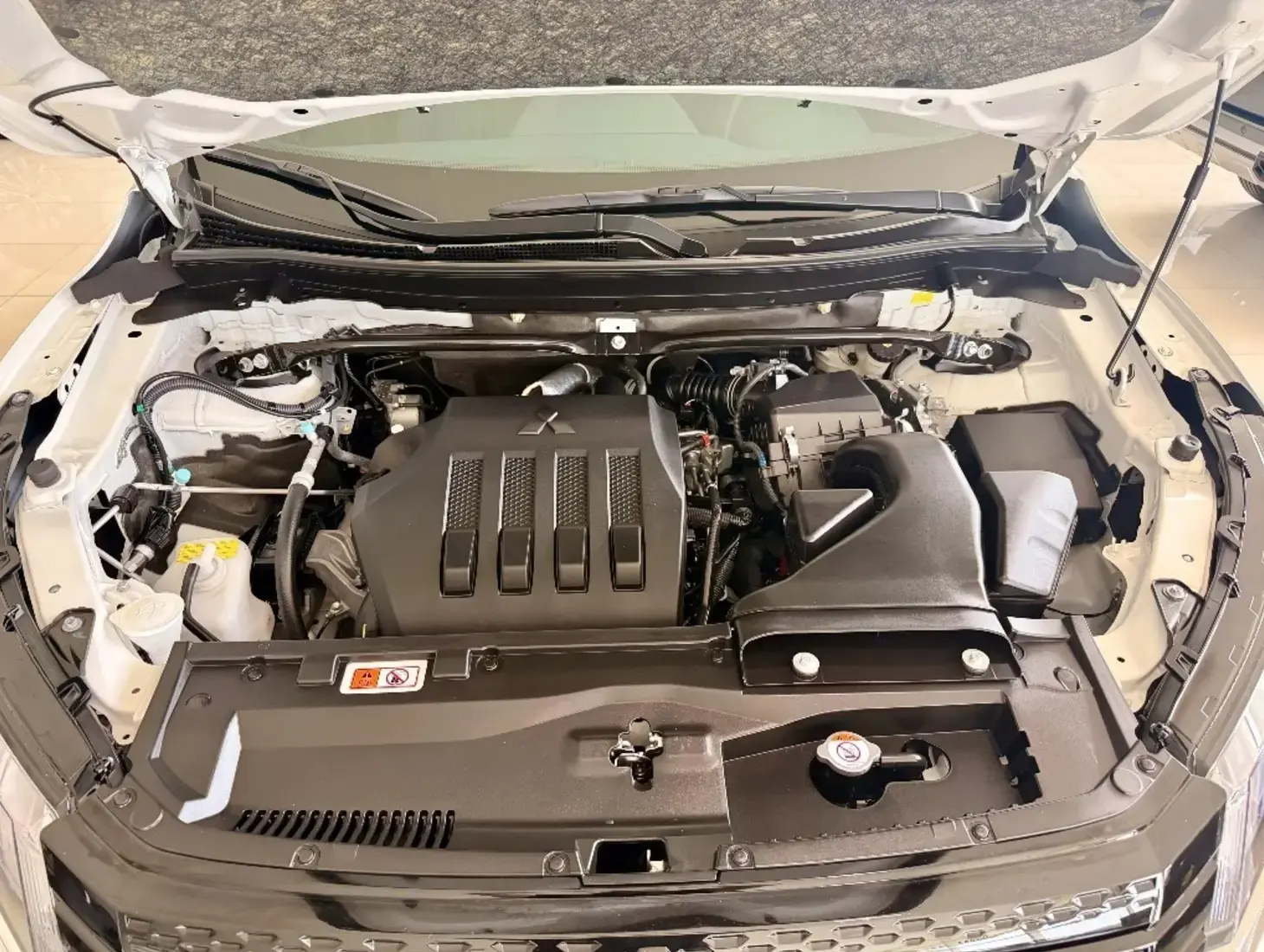 galeria ECLIPSE CROSS