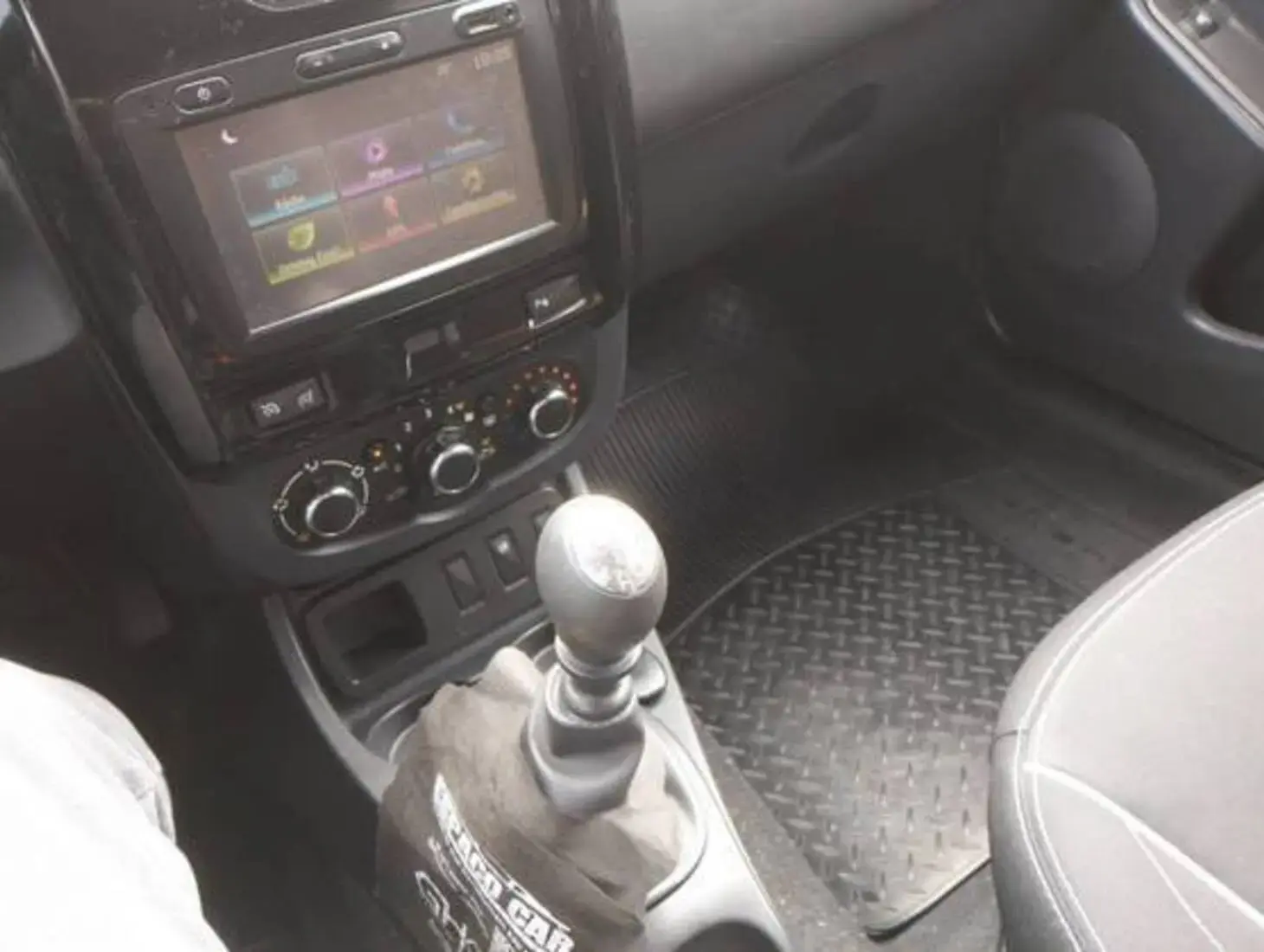 galeria DUSTER OROCH