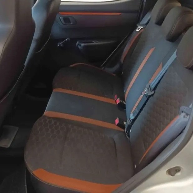 Renault KWID 1.0 12V SCE FLEX OUTSIDER MANUAL