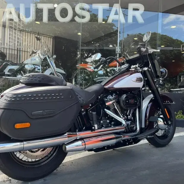 Harley Davidson Heritage CLASSIC FLHC/FLHCS