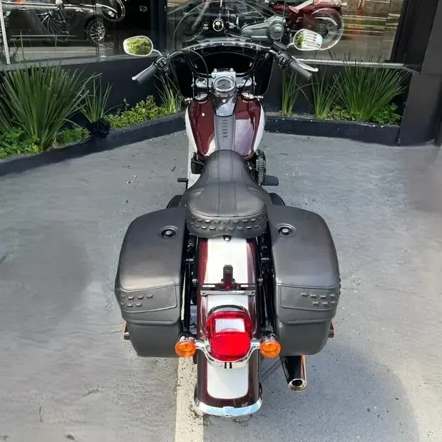 Harley Davidson Heritage CLASSIC FLHC/FLHCS