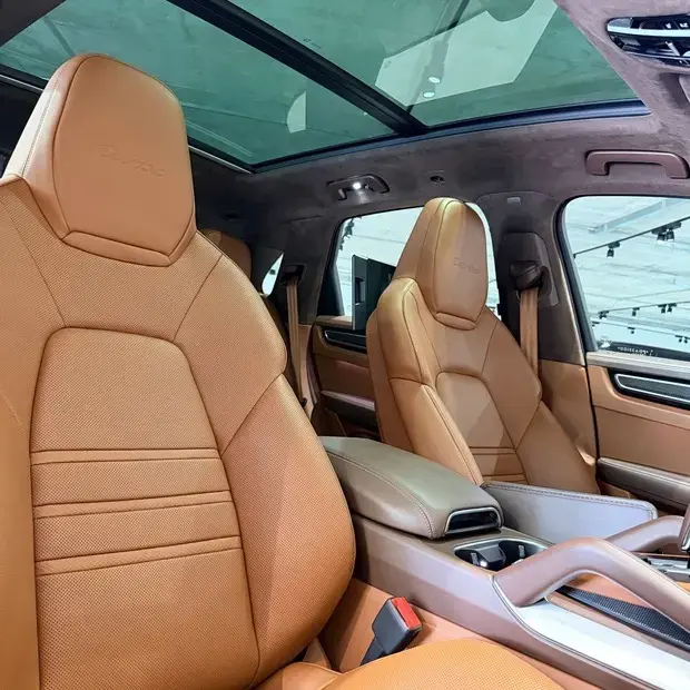 Porsche Cayenne Turbo 4.0 V8 550cv