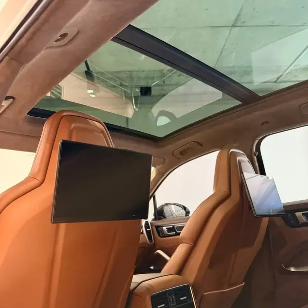 Porsche Cayenne Turbo 4.0 V8 550cv