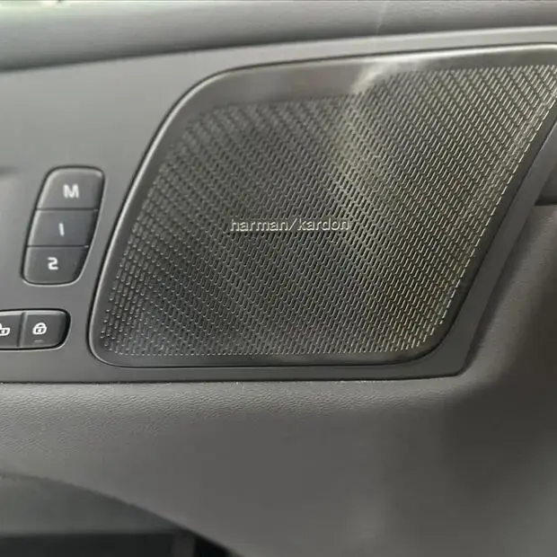 Volvo XC60 2.0 T8 RECHARGE ULTIMATE DARK AWD GEARTRONIC