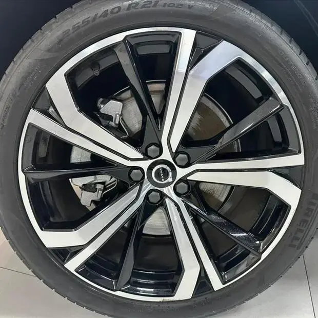 Volvo XC60 2.0 T8 RECHARGE ULTIMATE DARK AWD GEARTRONIC