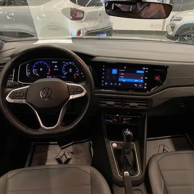 Volkswagen NIVUS 1.0 200 TSI TOTAL FLEX HIGHLINE AUTOMÁTICO