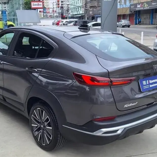 Fiat FASTBACK 1.0 TURBO 200 HYBRID AUDACE CVT