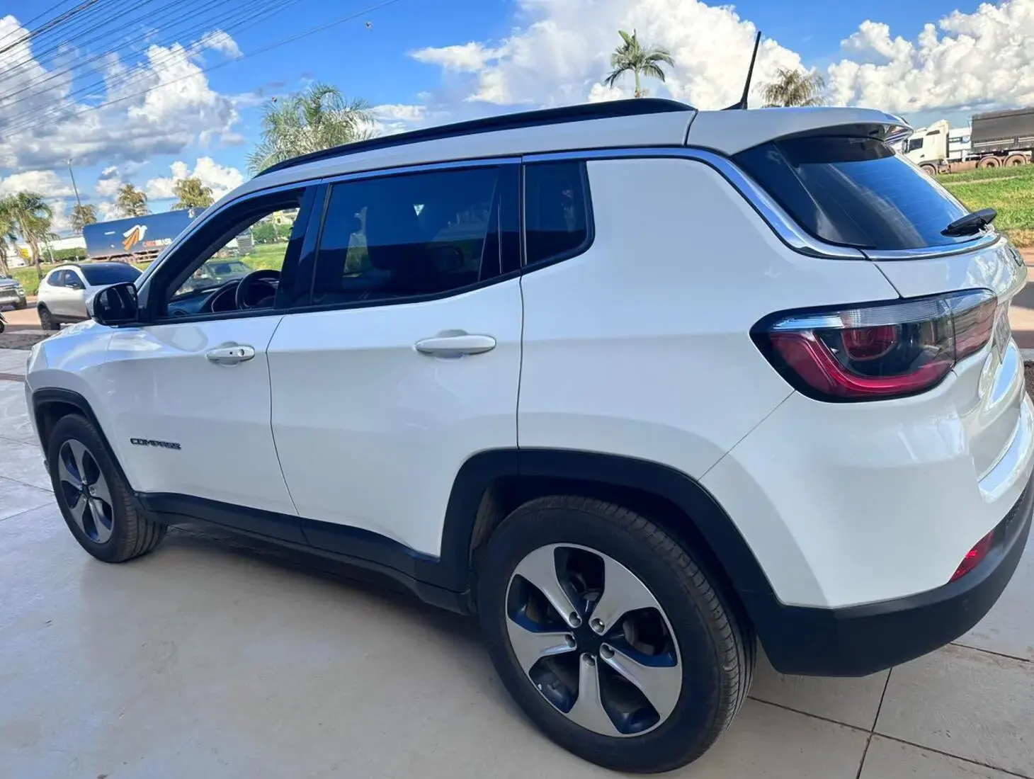 galeria JEEP COMPASS LONGITUDE