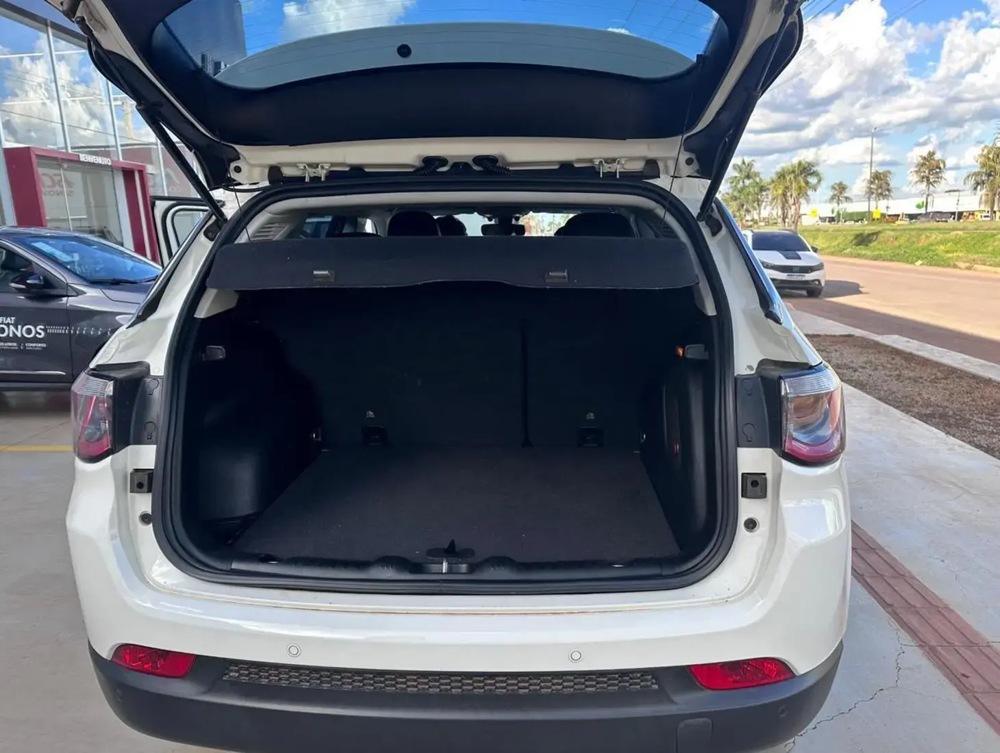 galeria JEEP COMPASS LONGITUDE