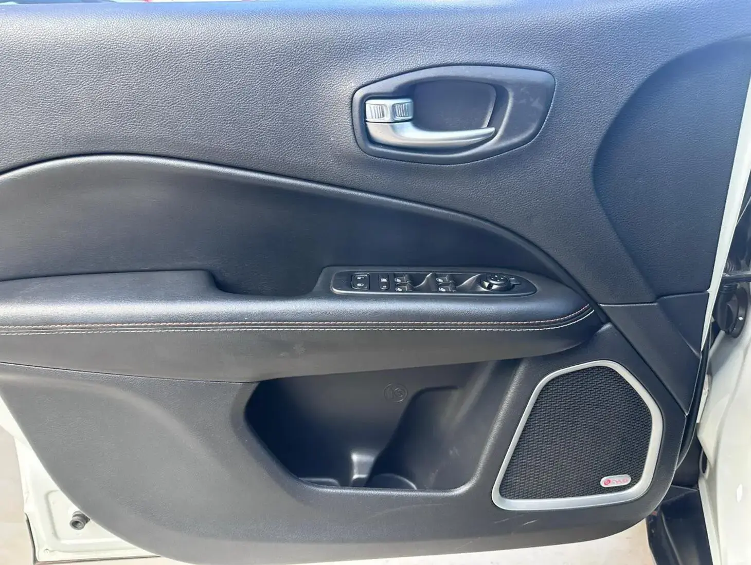 galeria JEEP COMPASS LONGITUDE