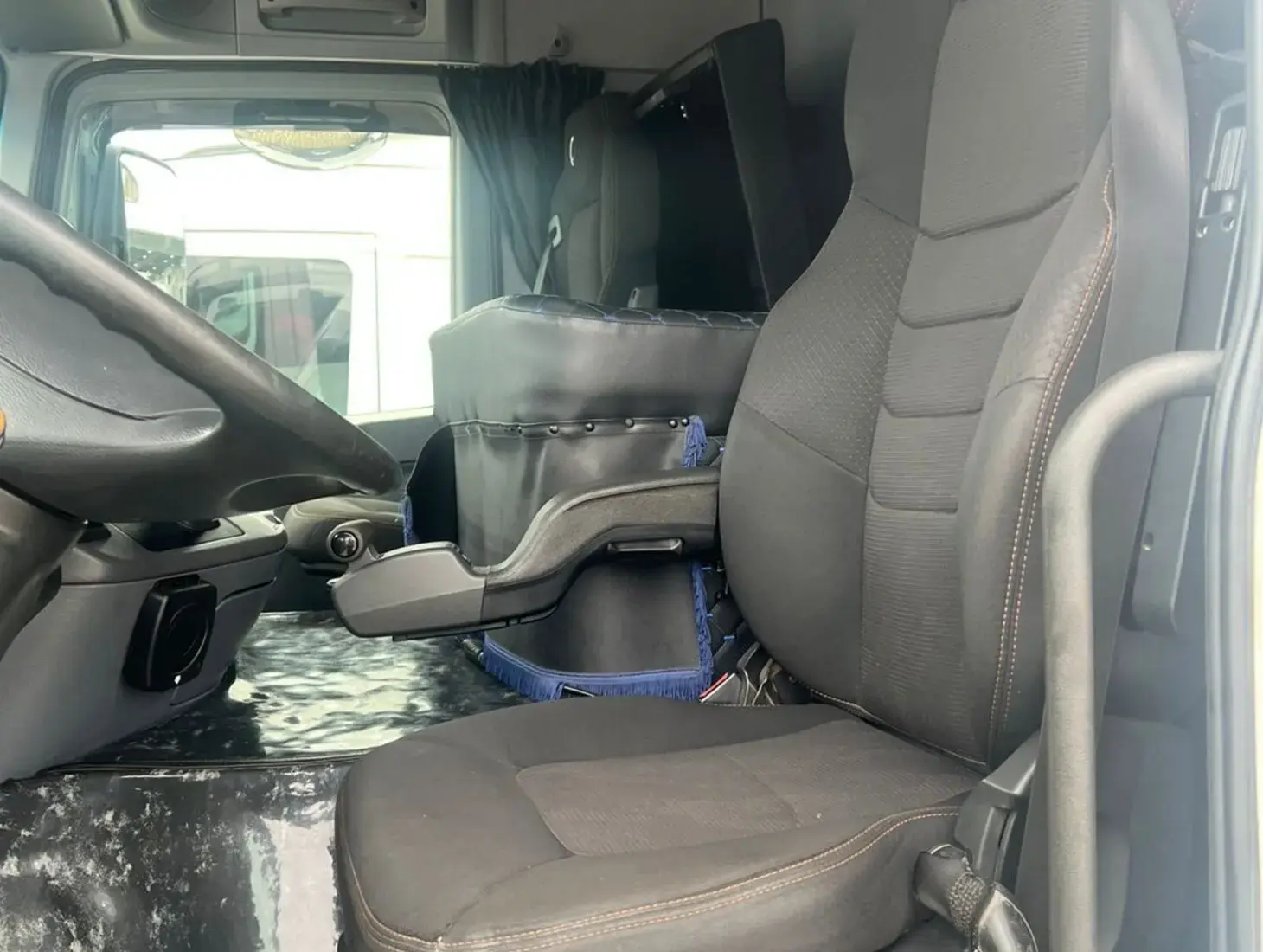 galeria ACTROS 2651 6X4