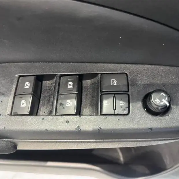 Toyota YARIS 1.5 16V FLEX SEDAN XL MULTIDRIVE