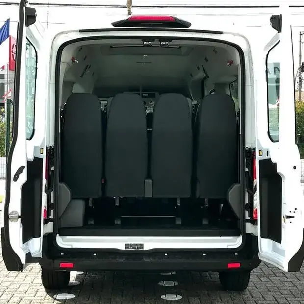 Ford TRANSIT 2.0 ECOBLUE DIESEL MINIBUS 14+1 410L MANUAL