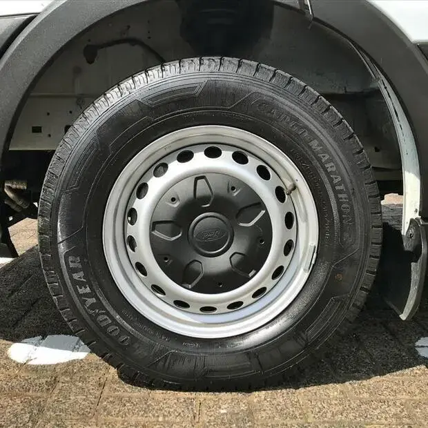 Ford TRANSIT 2.0 ECOBLUE DIESEL MINIBUS 14+1 410L MANUAL