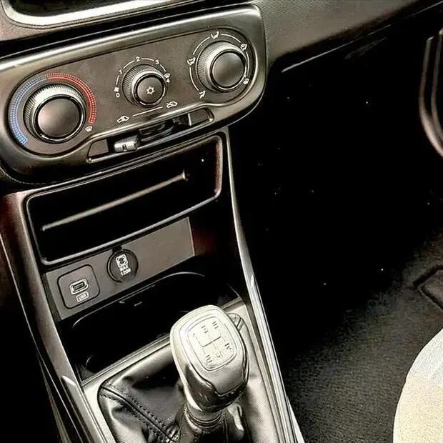 Fiat STRADA 1.3 FIREFLY FLEX FREEDOM CS MANUAL