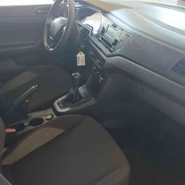 Volkswagen POLO 1.0 MPI TRACK MANUAL