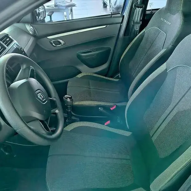 Renault KWID 1.0 12V SCE FLEX OUTSIDER MANUAL