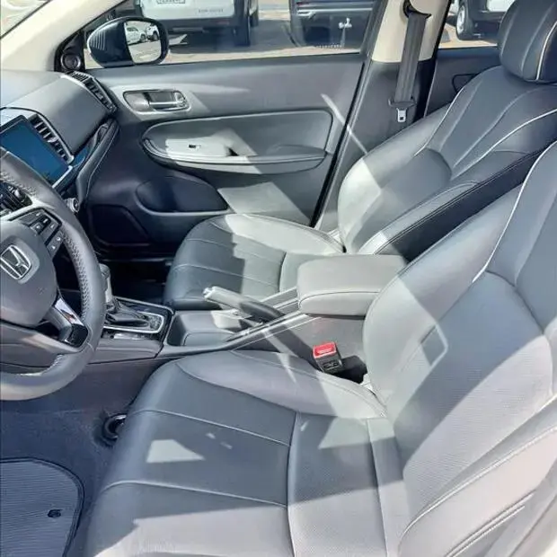 Honda CITY 1.5 i-VTEC FLEX HATCH TOURING CVT