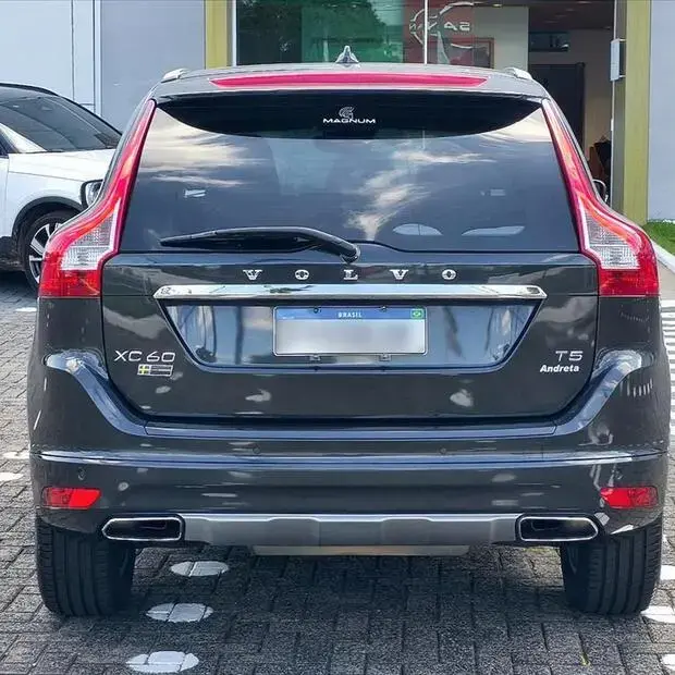 Volvo XC60 2.0 T5 MOMENTUM GASOLINA 4P AUTOMÁTICO