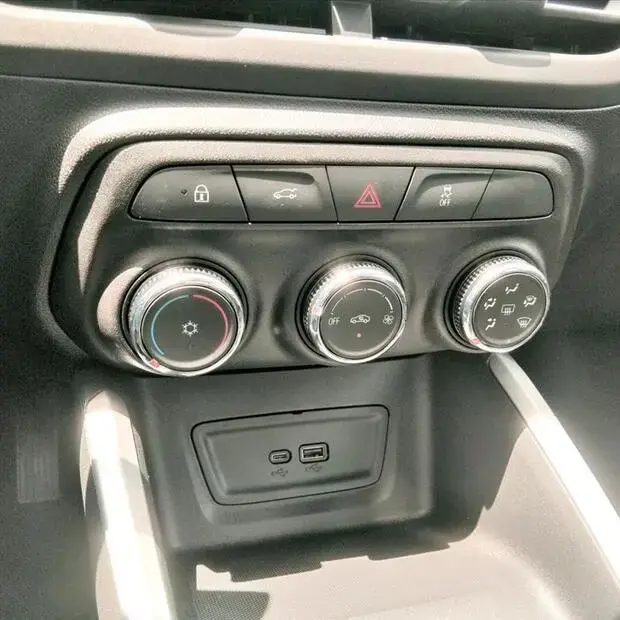 Chevrolet ONIX PLUS 1.0 TURBO FLEX MANUAL