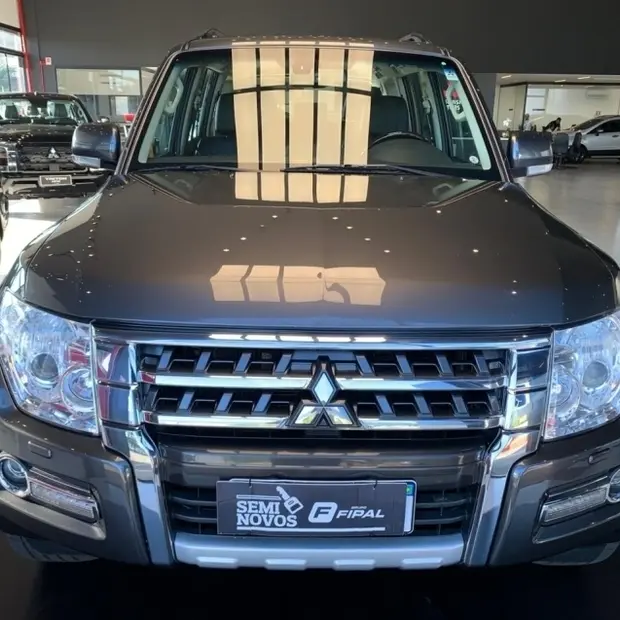 Mitsubishi PAJERO FULL 3.2 HPE 4X4 16V TURBO INTERCOOLER DIESEL 4P AUTOMÁTICO