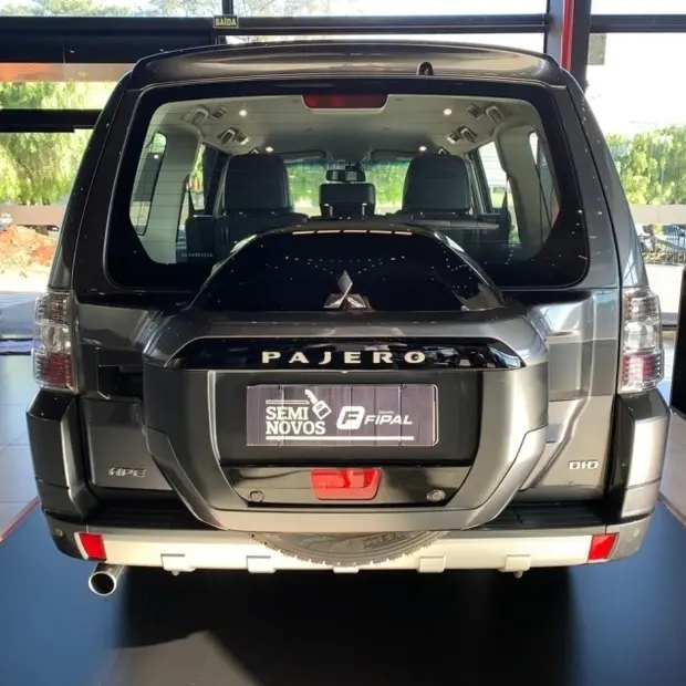 Mitsubishi PAJERO FULL 3.2 HPE 4X4 16V TURBO INTERCOOLER DIESEL 4P AUTOMÁTICO