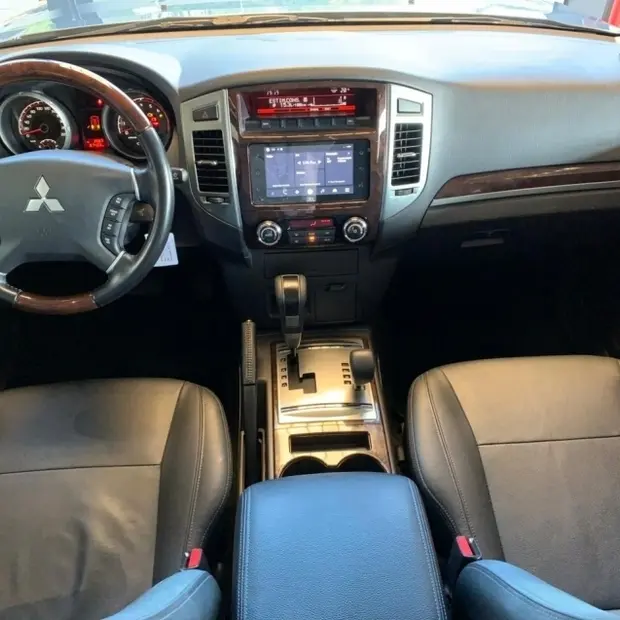 Mitsubishi PAJERO FULL 3.2 HPE 4X4 16V TURBO INTERCOOLER DIESEL 4P AUTOMÁTICO