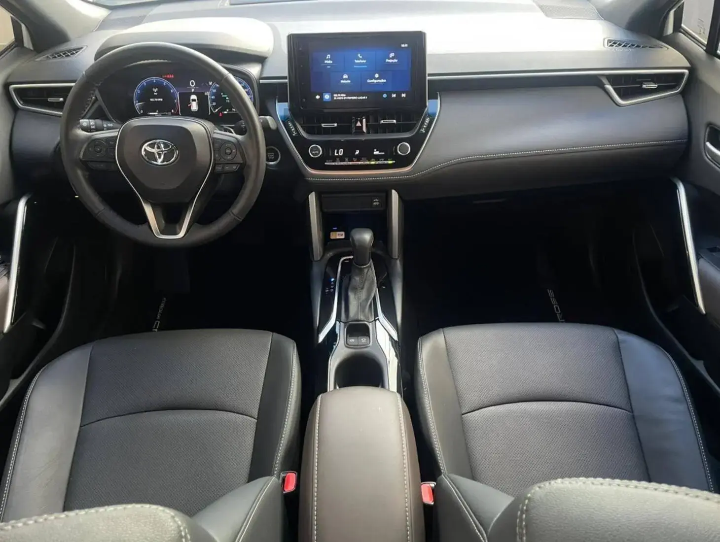 galeria COROLLA CROSS XRE