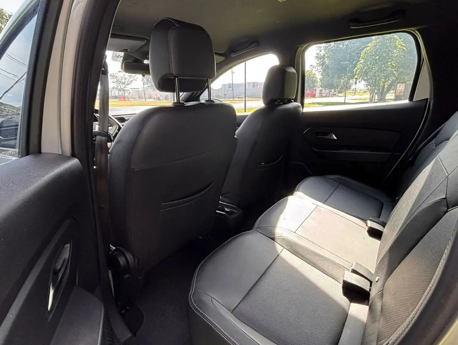 galeria RENALT DUSTER ICONIC 1.6