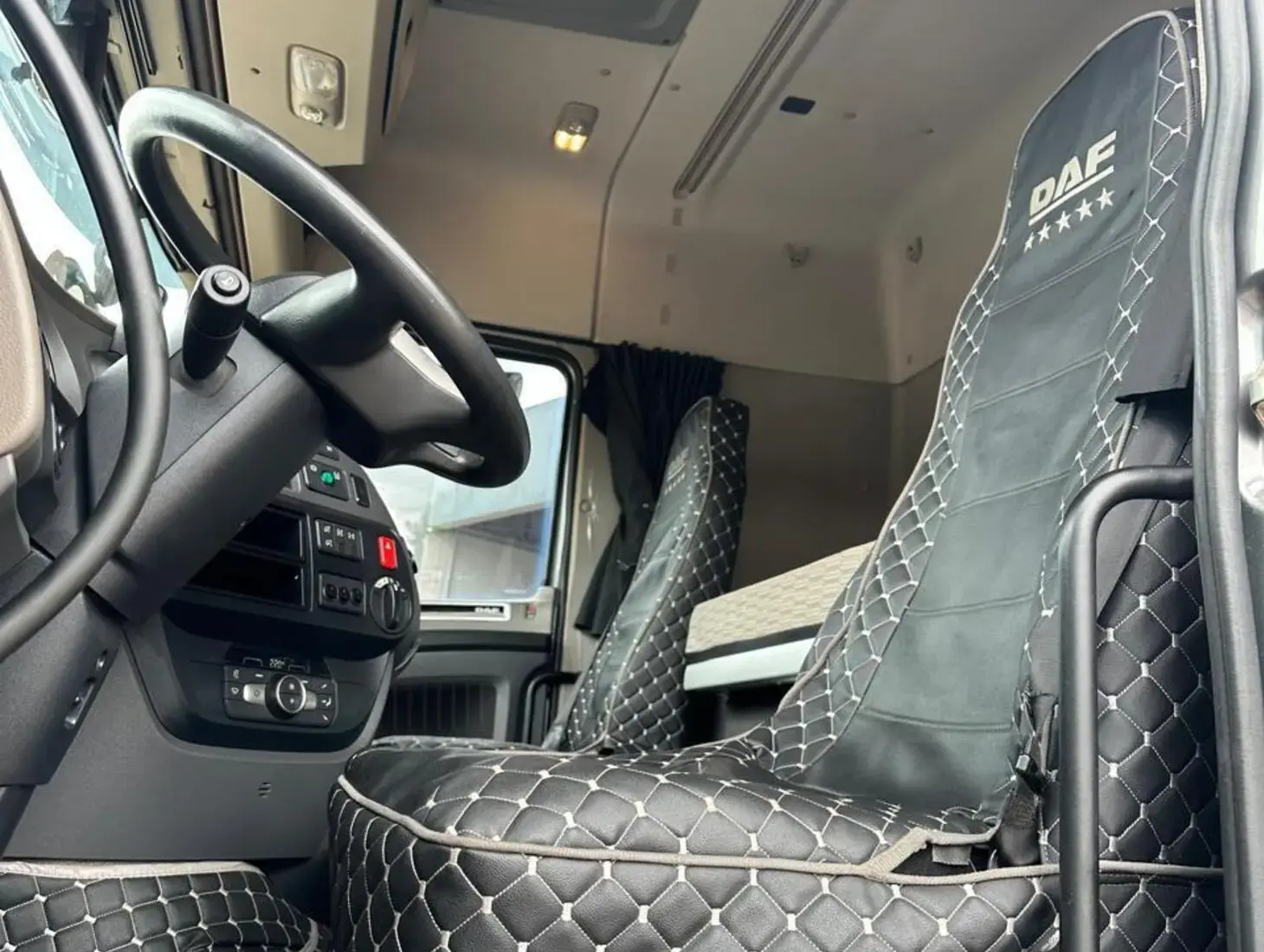 galeria DAF XF FTT 530