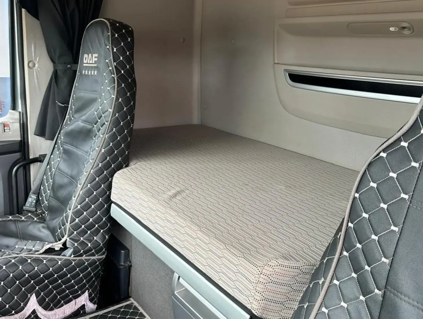 galeria DAF XF FTT 530