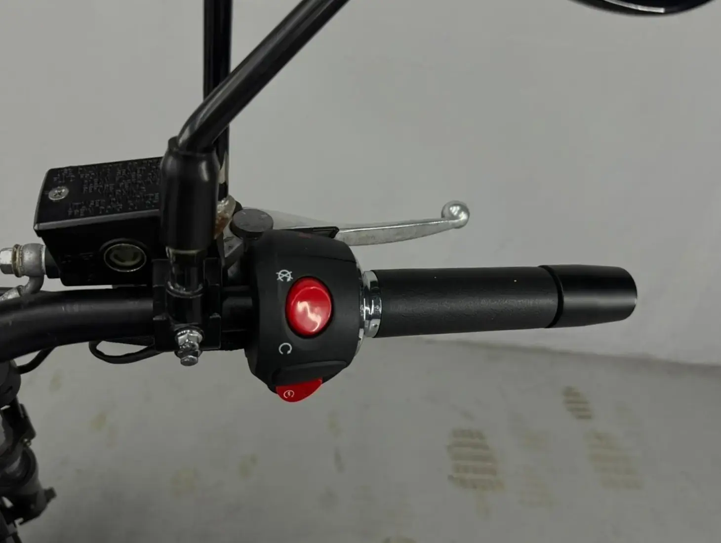 galeria IRON 250 EFI