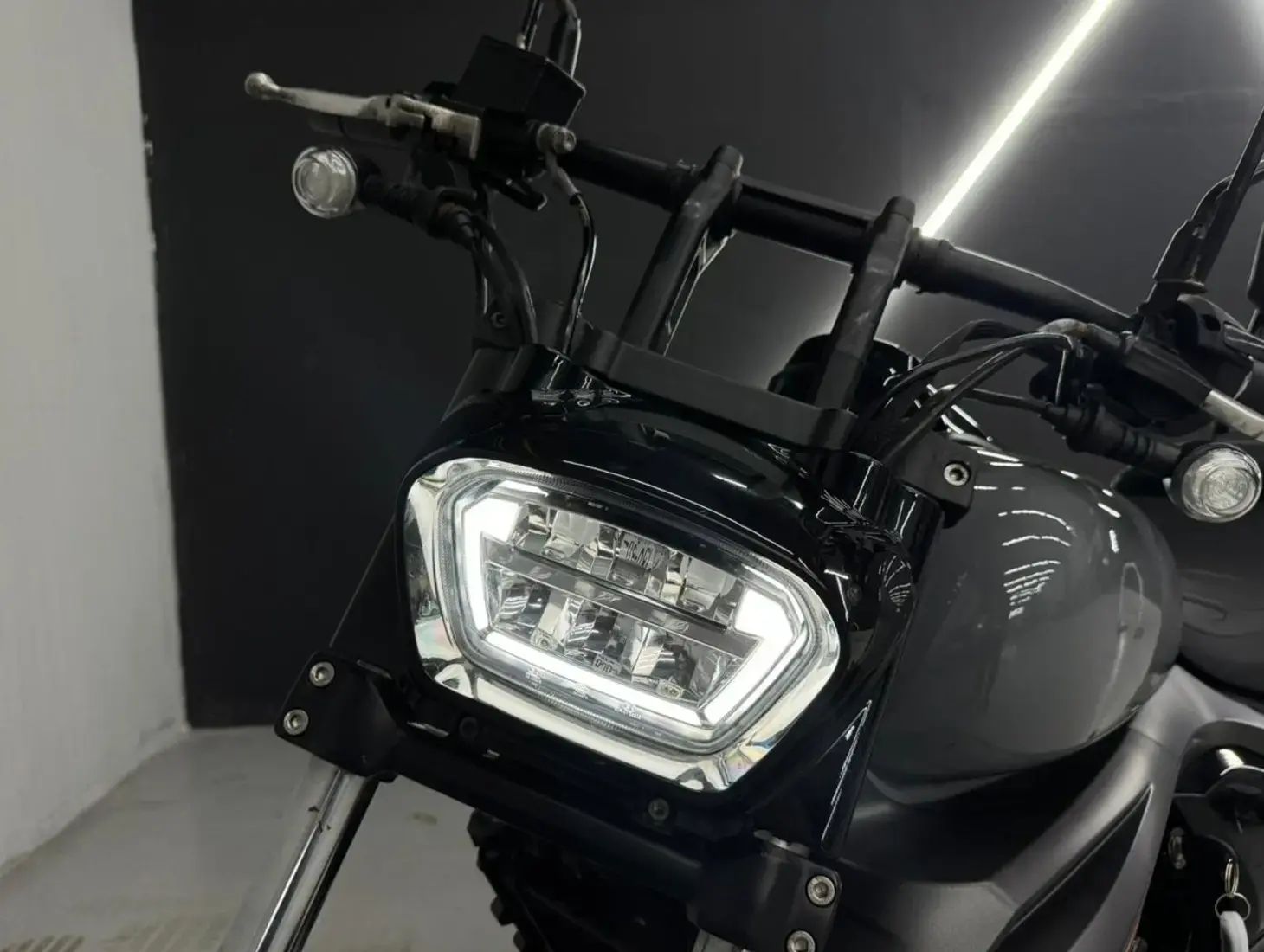 galeria IRON 250 EFI