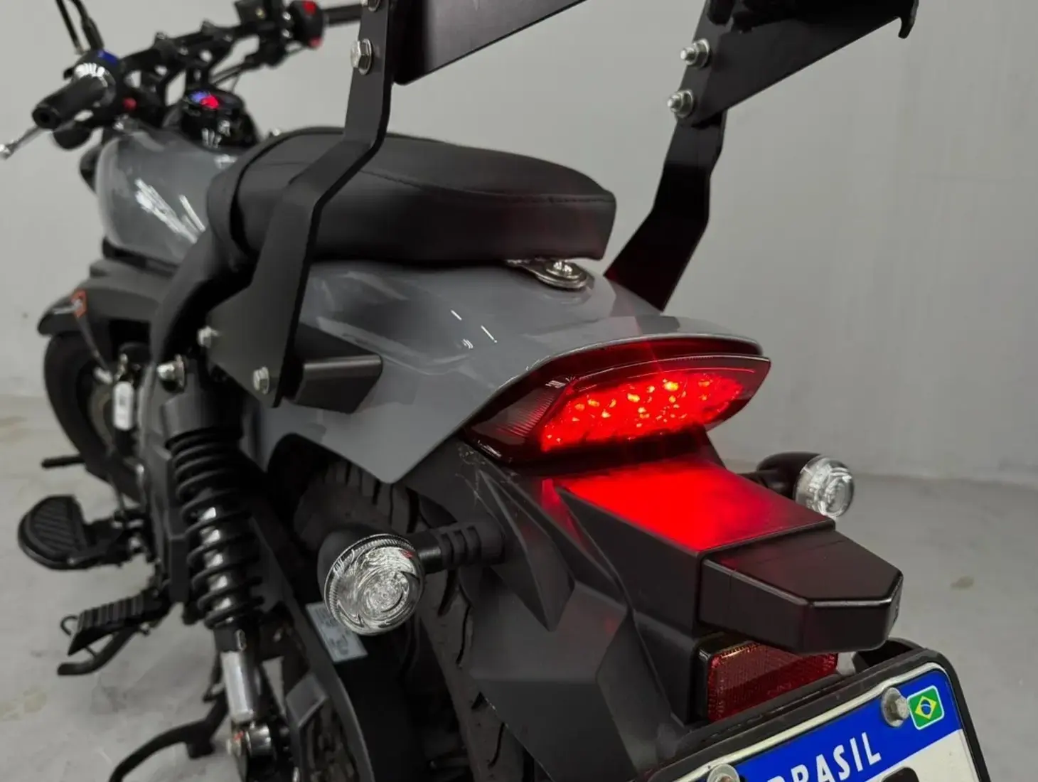 galeria IRON 250 EFI