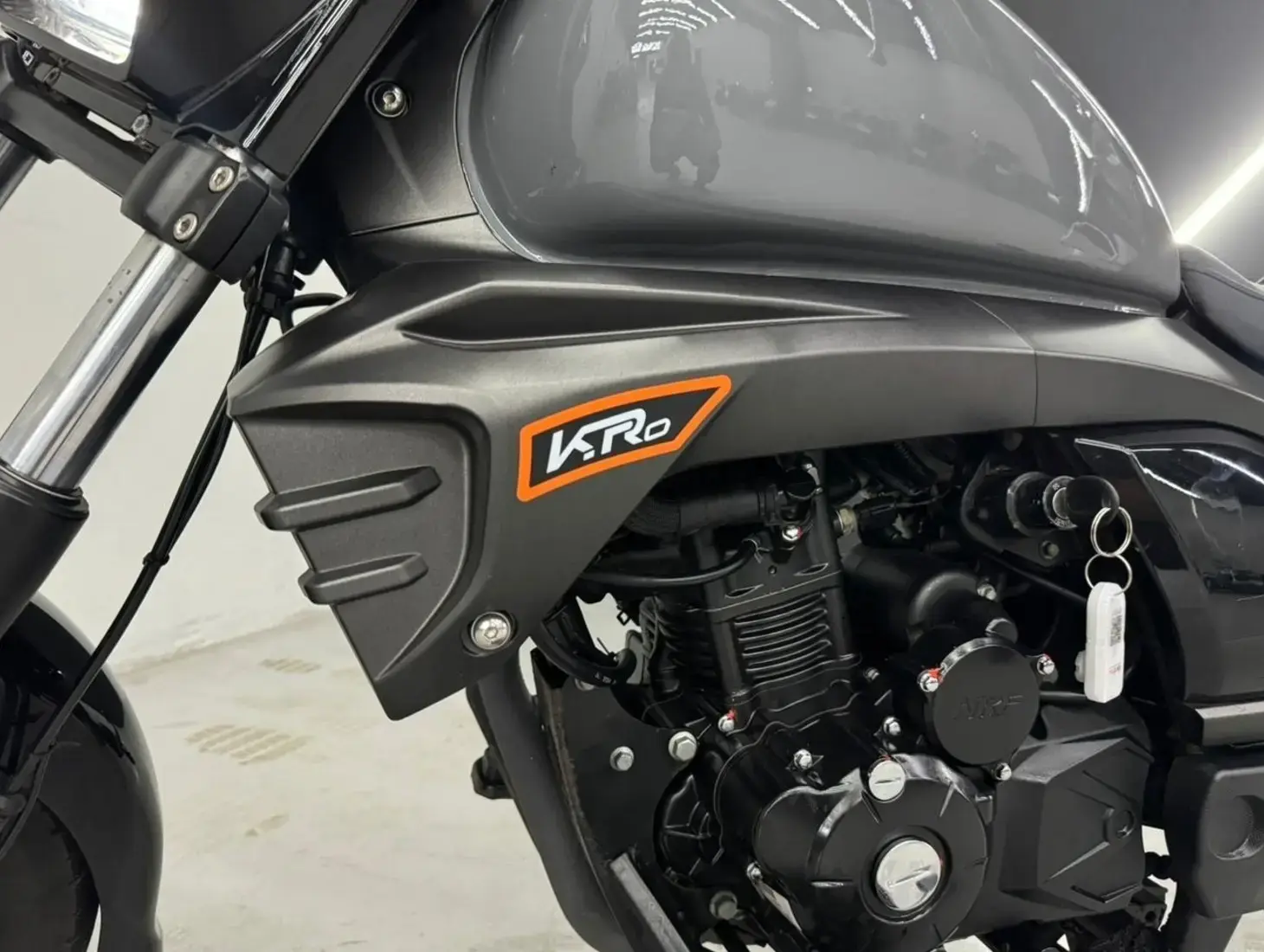 galeria IRON 250 EFI