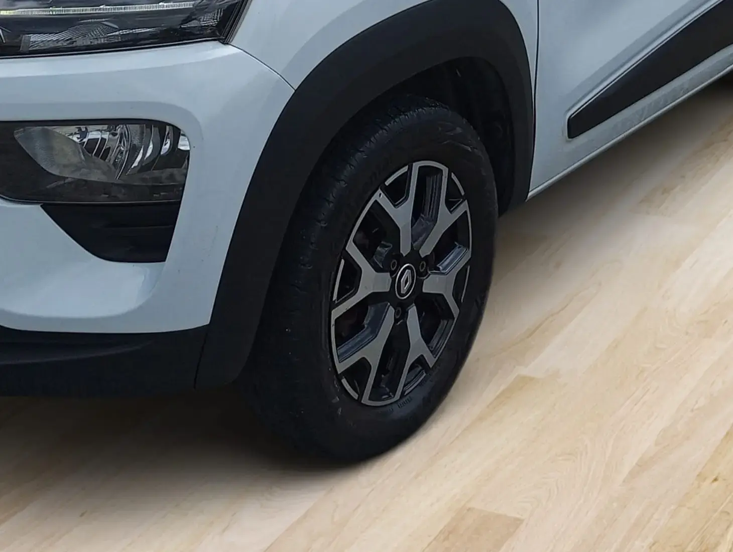 galeria KWID OUTSIDER 1.0 Flex 12V 5p Mec.