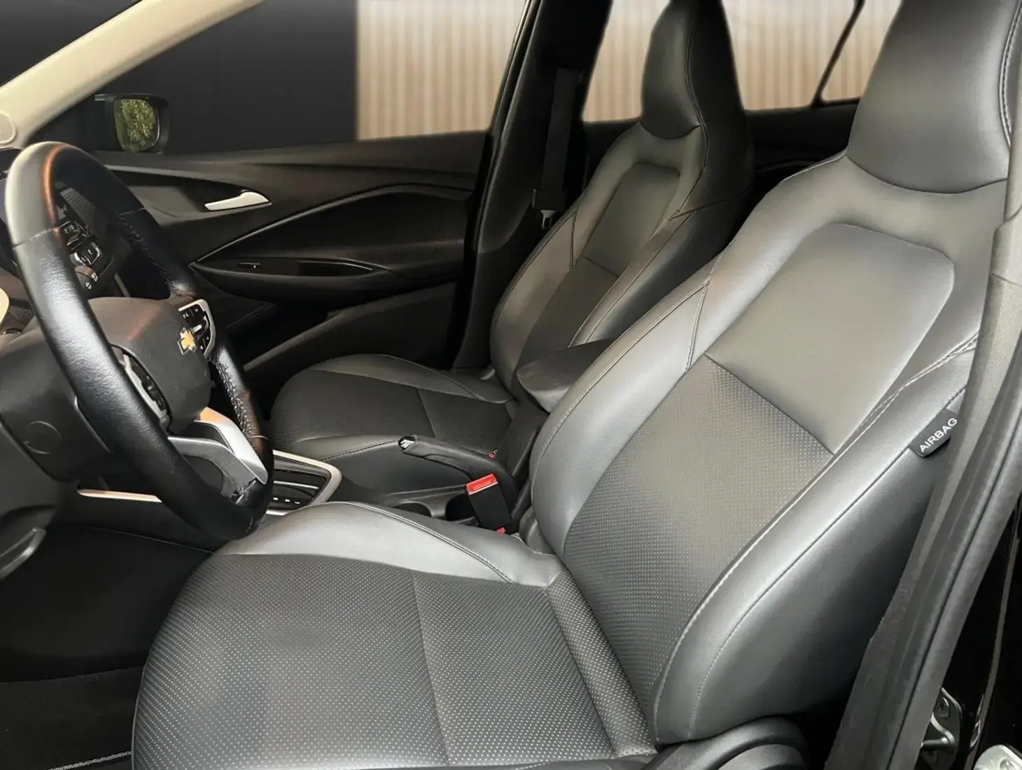 galeria ONIX SEDAN Plus LTZ 1.0 12V TB Flex Aut.