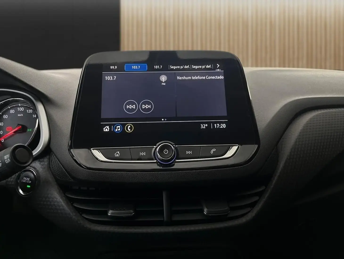 galeria ONIX SEDAN Plus LTZ 1.0 12V TB Flex Aut.