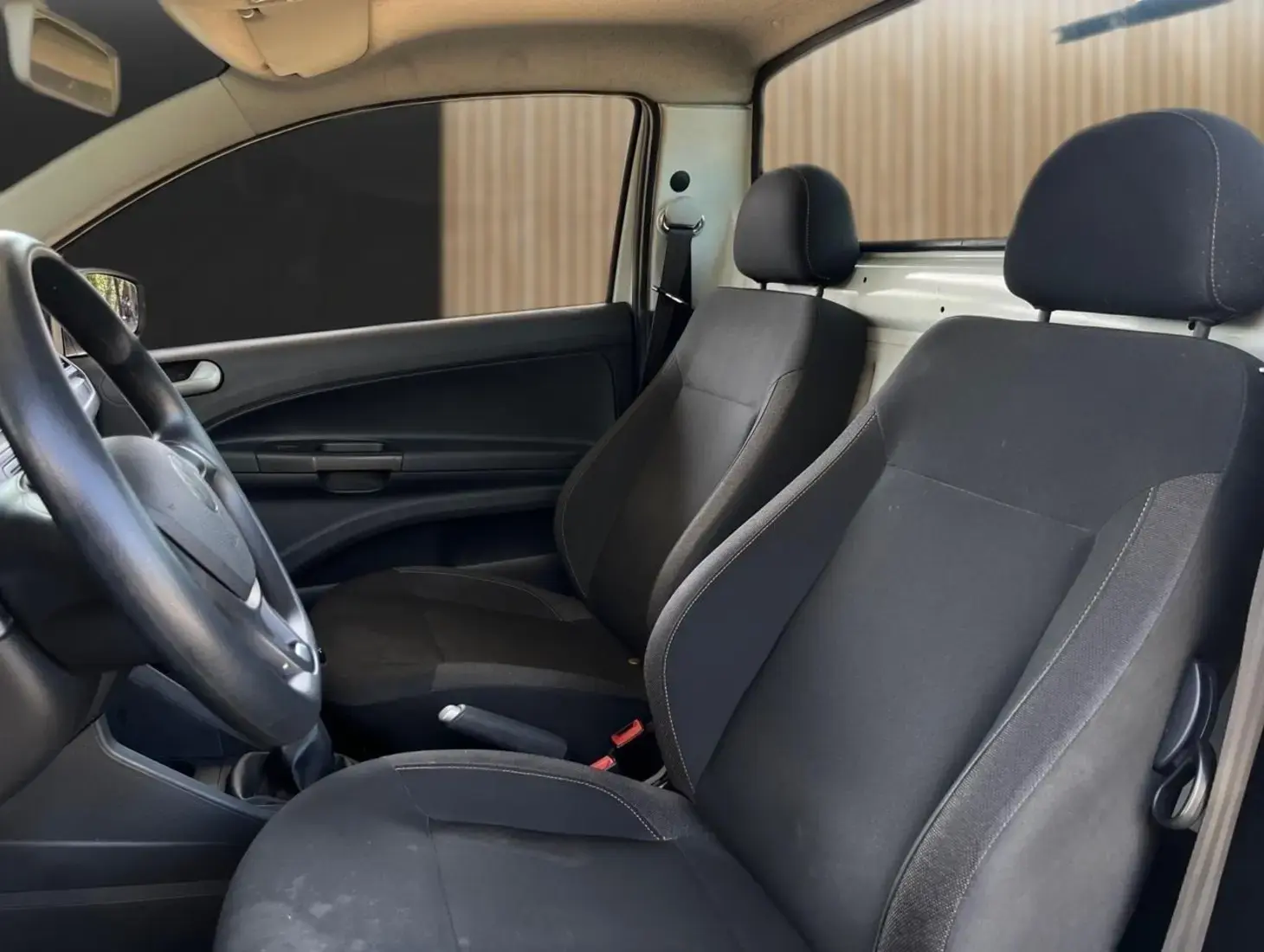 galeria Saveiro Robust 1.6 Total Flex 16V