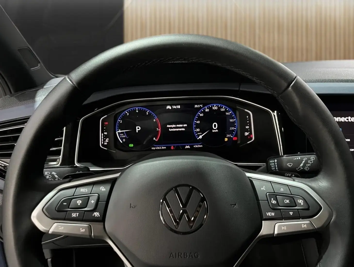 galeria Nivus Highline 1.0 200 TSI Flex Aut.