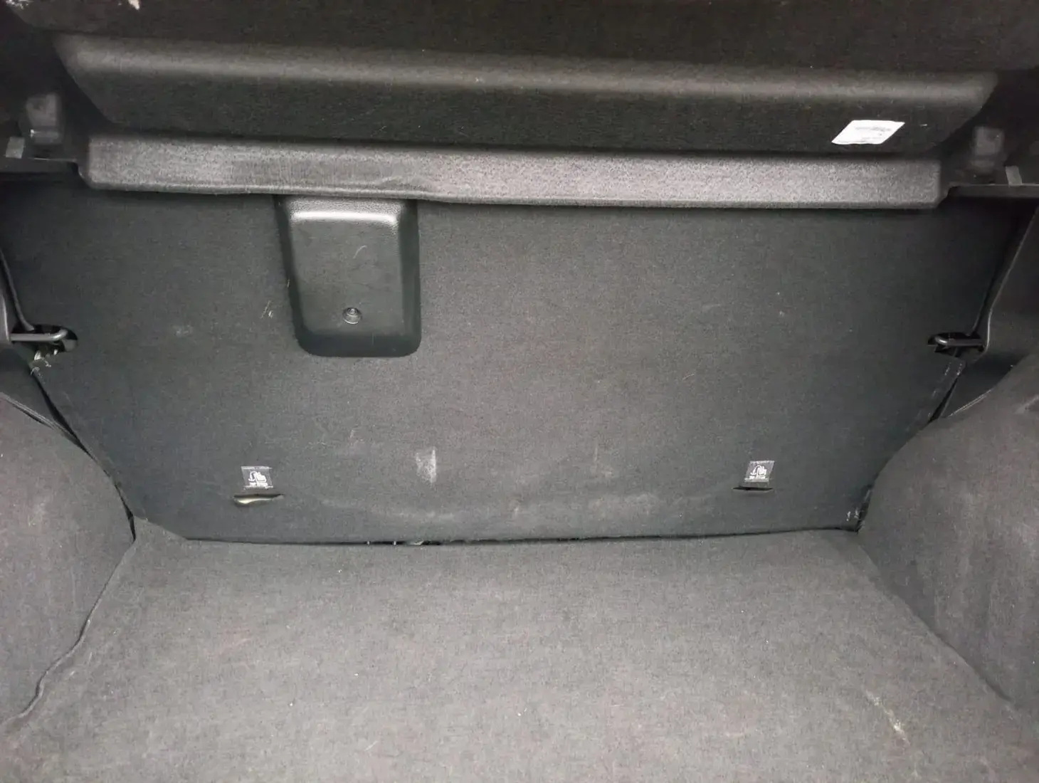 galeria KWID Intense 1.0 Flex 12V 5p Mec.