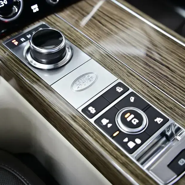 Land Rover Range Rover Vogue 4.4 SE SDV8 4X4 TURBO DIESEL 4P